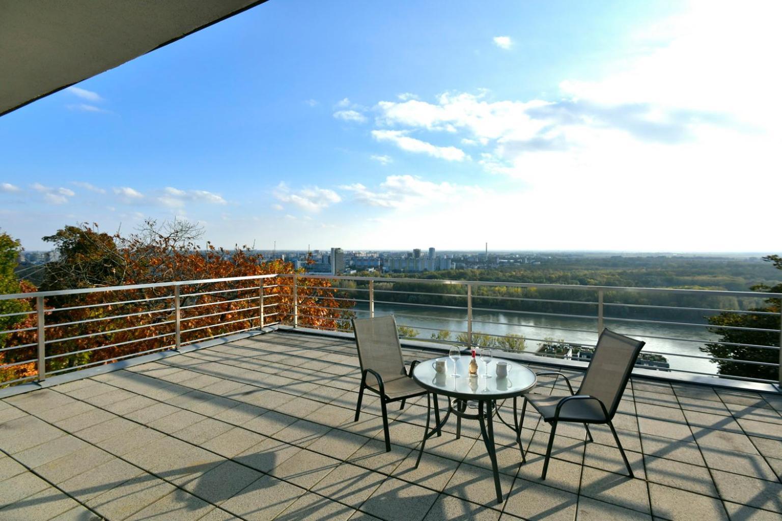 River View Apartments Hotel บราติสลาวา ภายนอก รูปภาพ