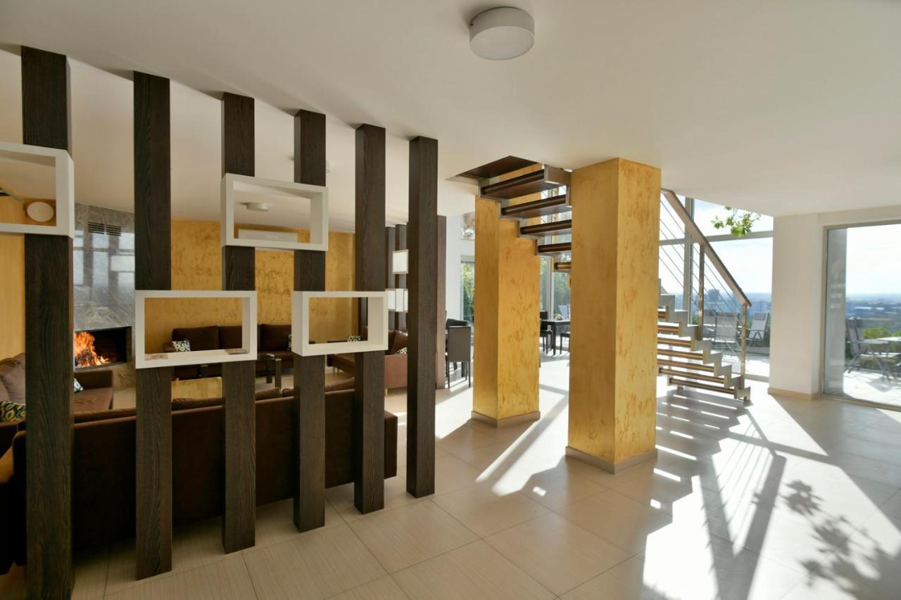 River View Apartments Hotel บราติสลาวา ภายนอก รูปภาพ
