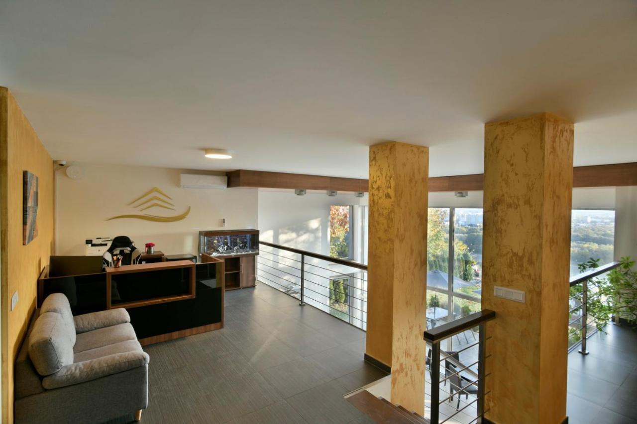 River View Apartments Hotel บราติสลาวา ภายนอก รูปภาพ