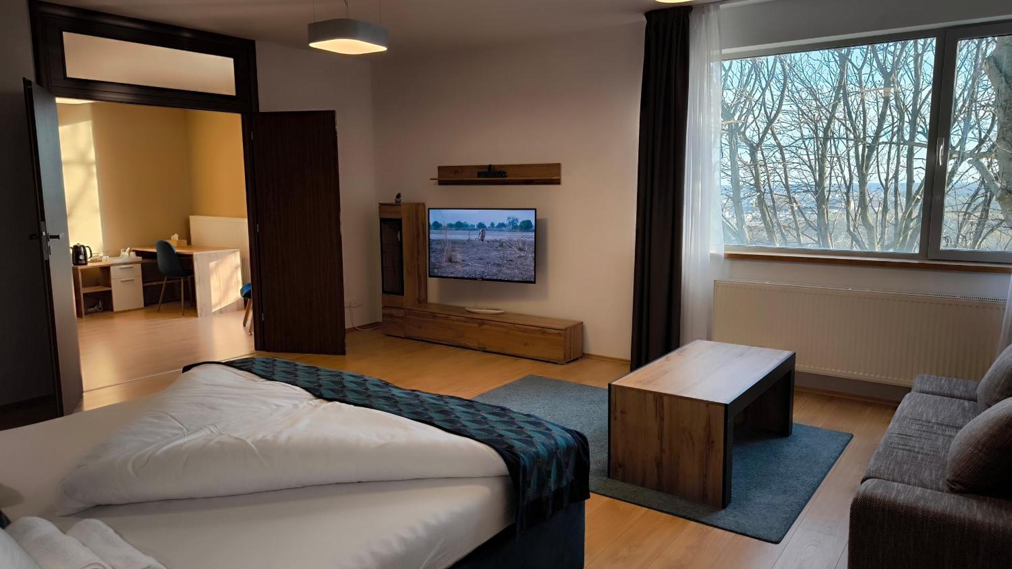 River View Apartments Hotel บราติสลาวา ภายนอก รูปภาพ