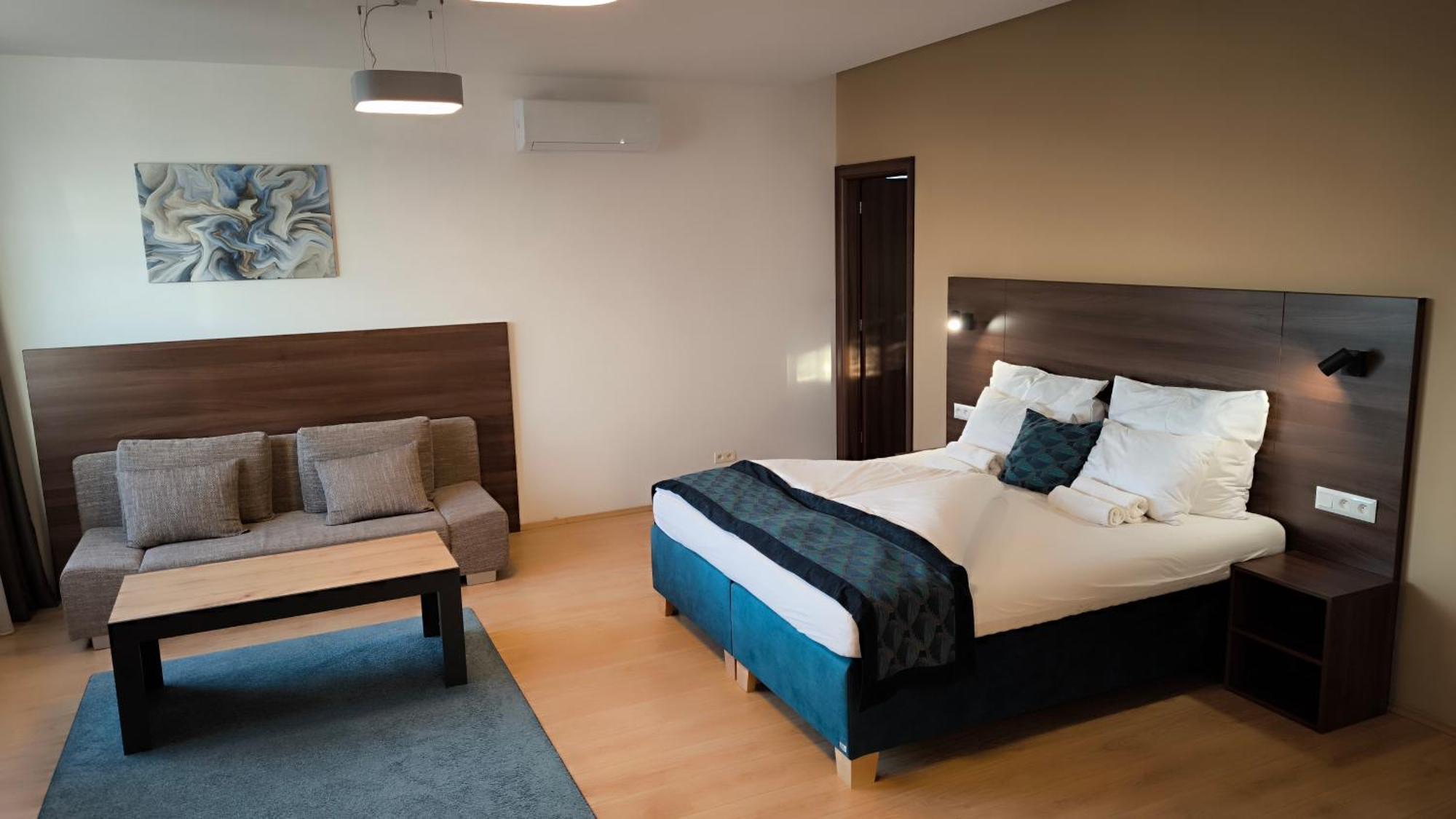 River View Apartments Hotel บราติสลาวา ภายนอก รูปภาพ