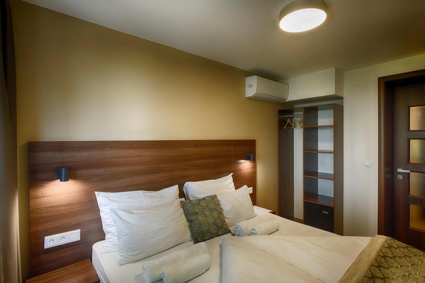 River View Apartments Hotel บราติสลาวา ภายนอก รูปภาพ
